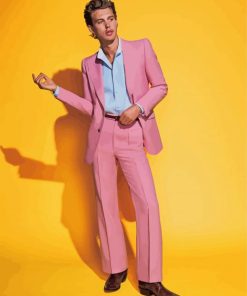 Austin Butler In Pink Classy Outfit Diamond Painting